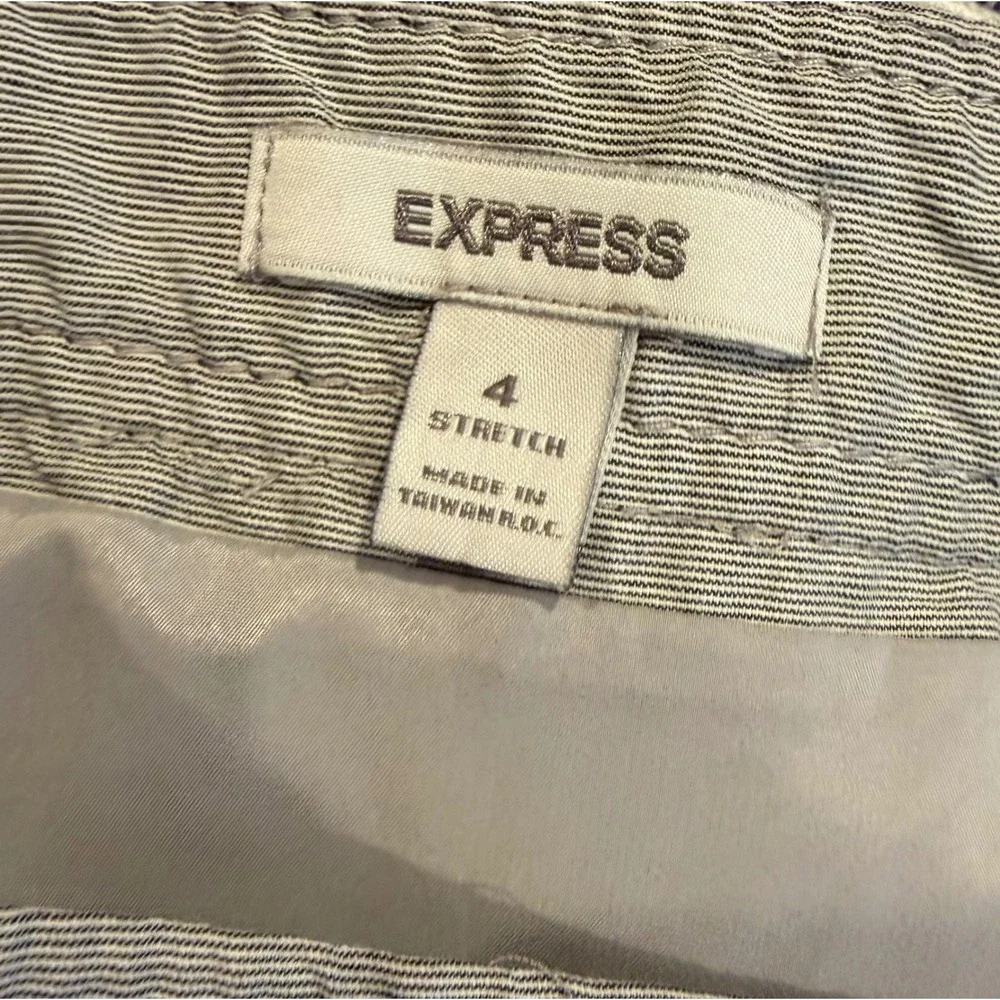 Express Grey White Micro Stripe Mini Skirt‎ Size 4 Stretch Cotton Blend Side Zip
